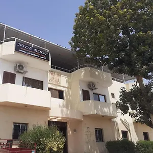 Nile Roof Hotel& Restaurant 酒店 樂蜀